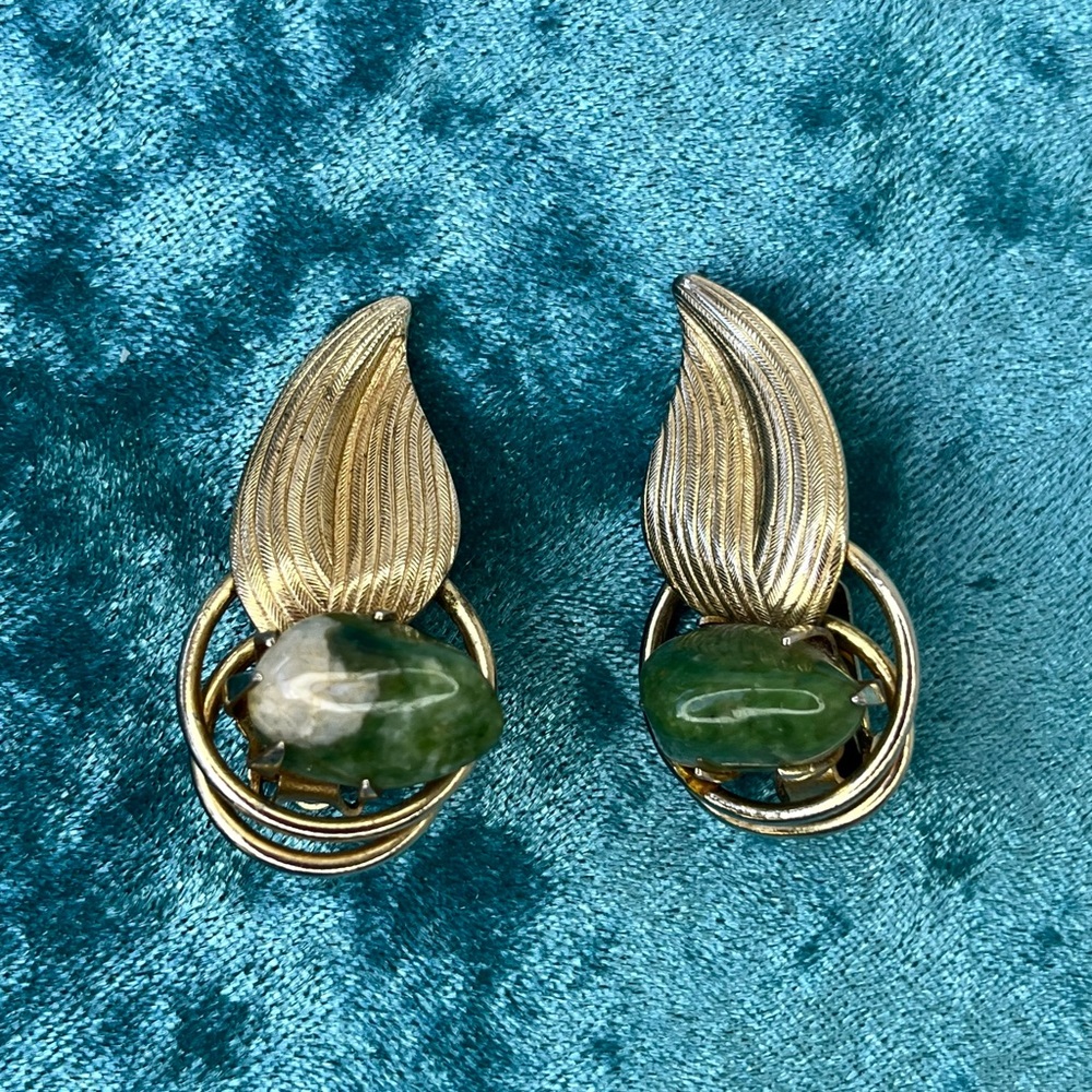 Coro Vintage Agate Clip Earrings